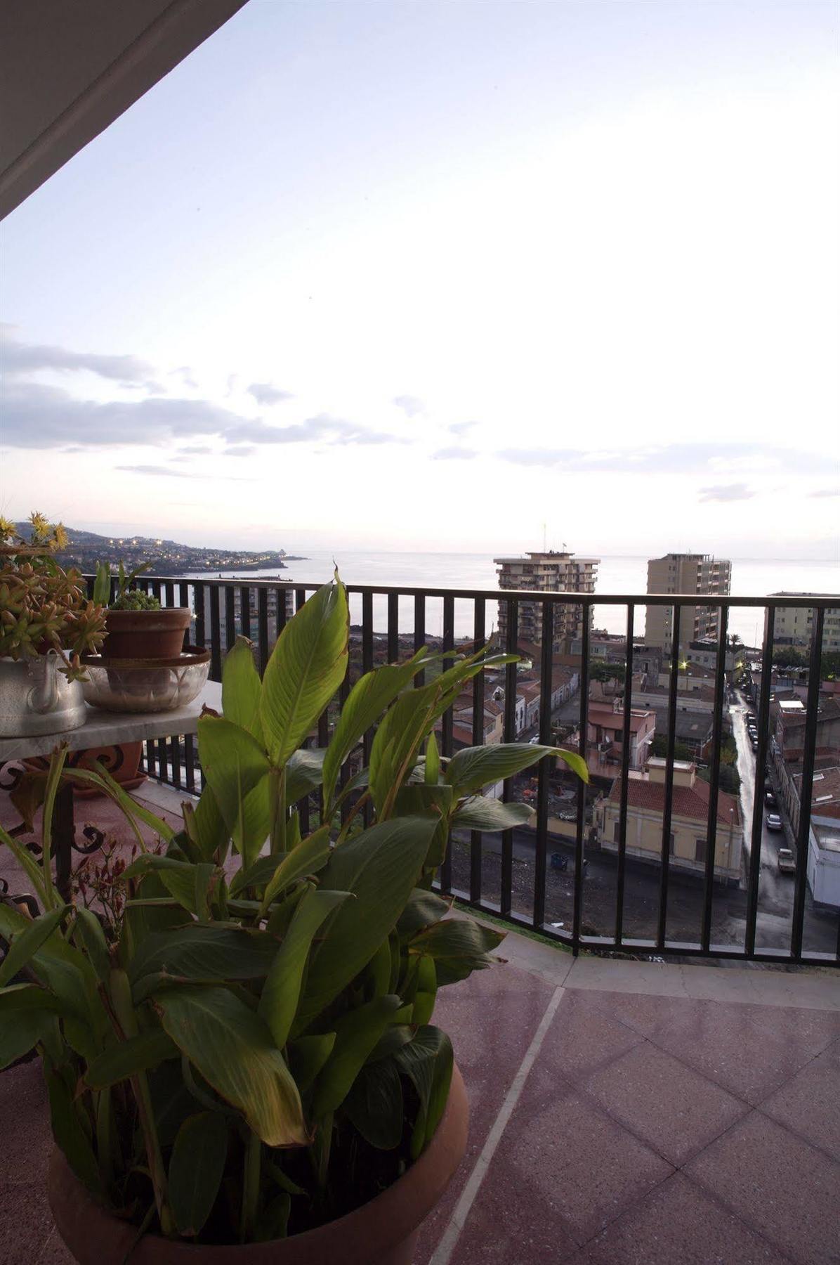 B&B Lognina Lungomare CTA Exterior foto
